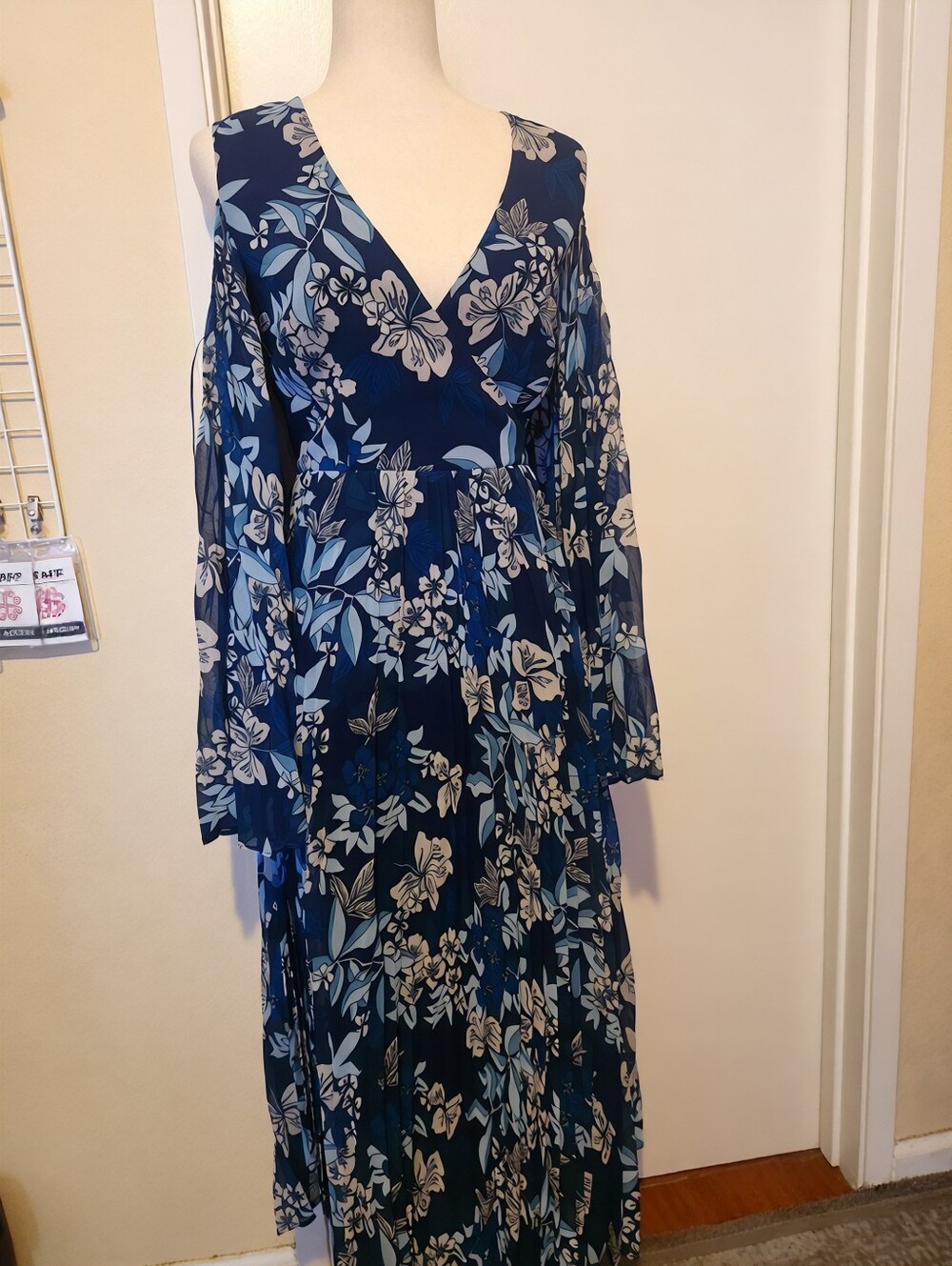 KEEPSAKE the Label Navy & Light Blue Floral Cold-Shoulder Maxi Dress